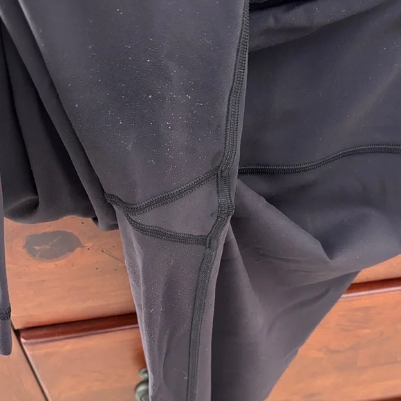 Lululemon Wunder Train 23” Leggings - Picture 3 of 4